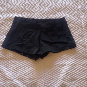 Black capezio booty shorts - size M